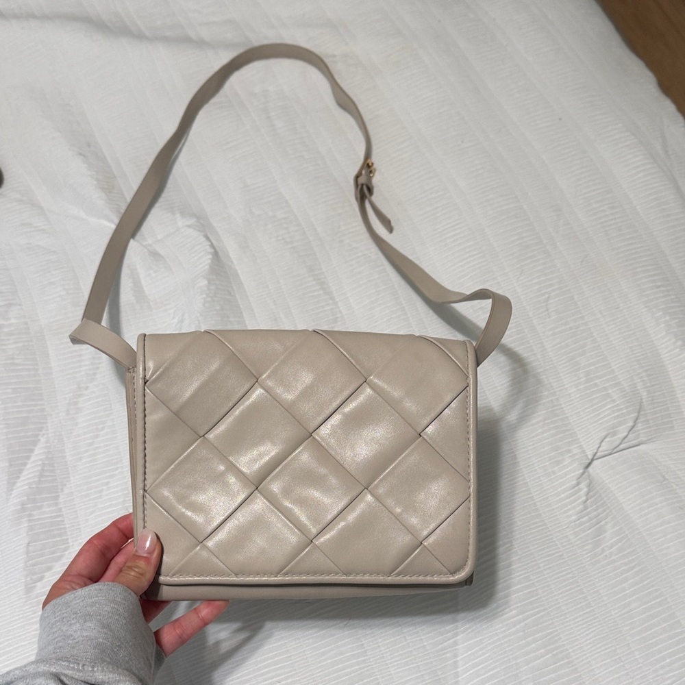 Cream Quilted Shoulder Bag